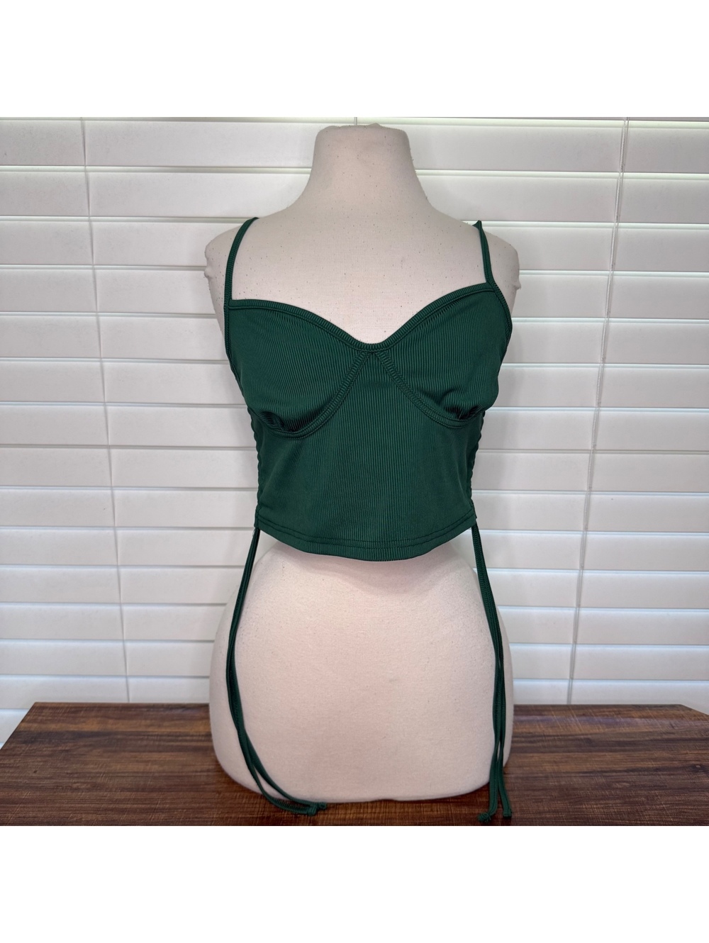 SHEIN Green Crop Top with Adjustable Side Ties Size Large
